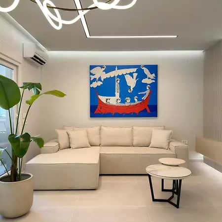 Luxurious Penthouse Centre