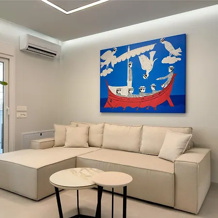 Luxurious Penthouse Centre