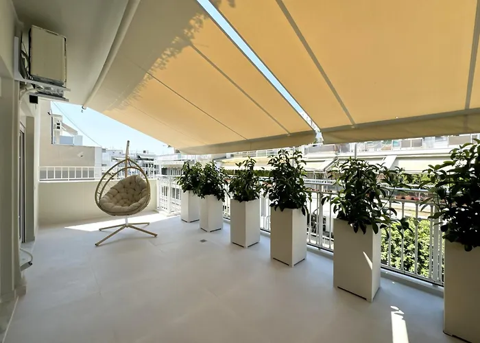 Luxurious Penthouse Centre *